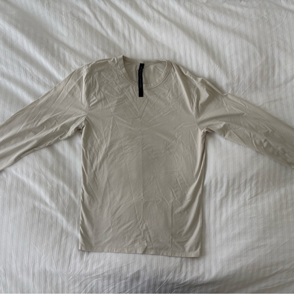 lululemon athletica Men's Long Sleeve Shirt in Cream